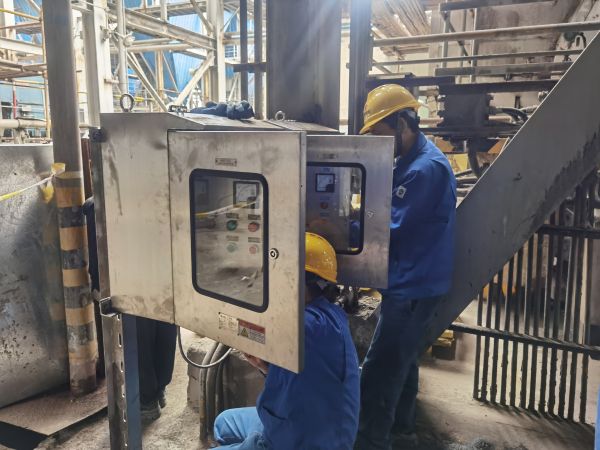 5��10�գ������೤��������С���Ա���ڶ��¿��ƹ���н��ߵ���.jpg