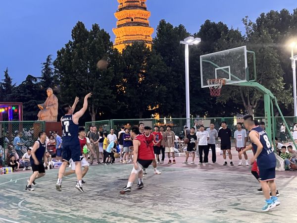 1690501687371269.jpeg 2023年7月27日彬州公司与彬州篮球协队友谊赛1.jpg