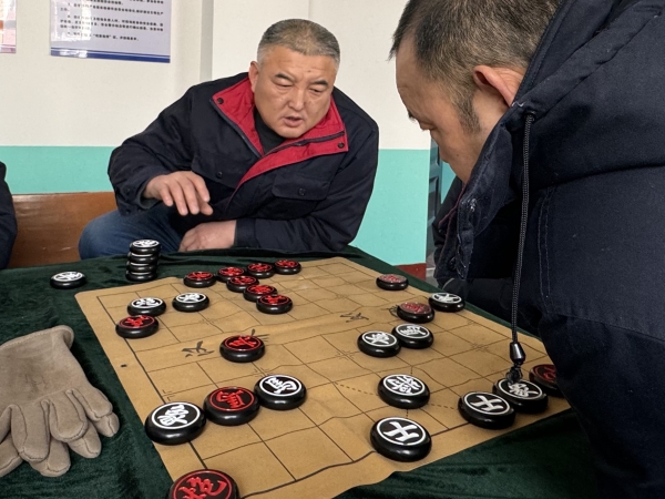 121741741881104070.jpg 强烈棋局2.jpg